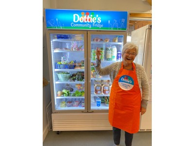 Join our community fridge team to help share good food
